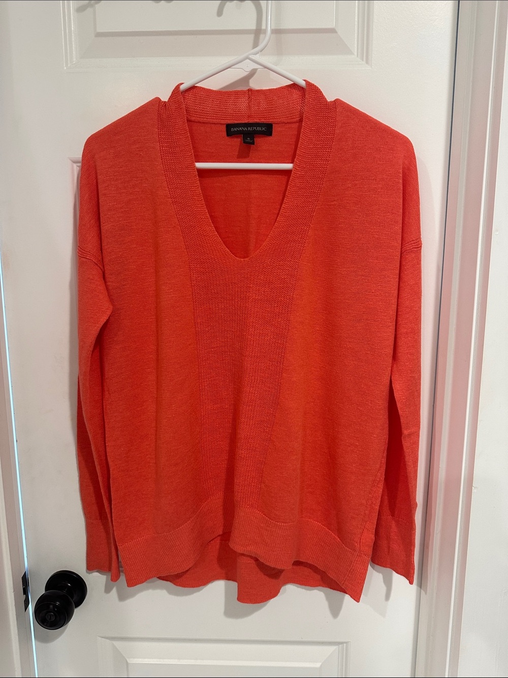 Banana Republic Women's Coral-Orange V-Neck Sweater